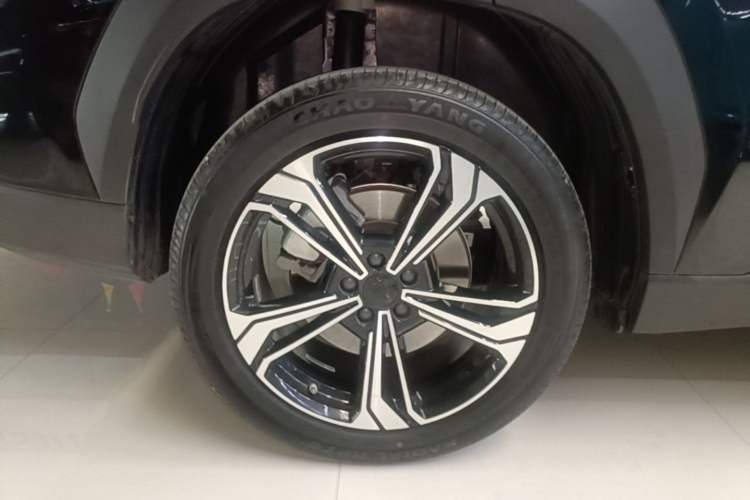 Used Geely Galaxy L7 2024 1.5T 115 km MAX Dragon Edition Right Rear Wheel Hub