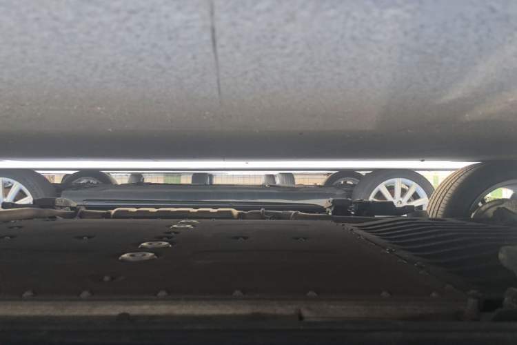 Used Geely Galaxy L7 2024 1.5T 115 km MAX Dragon Edition Right Side Sill