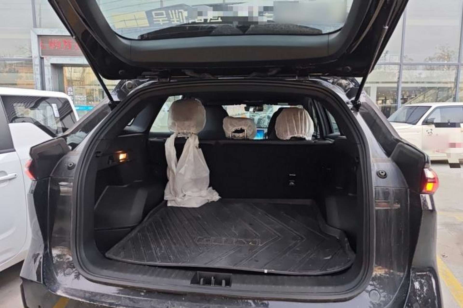 Used Geely Galaxy L7 2024 1.5T 115 km PLUS Dragon Edition Trunk