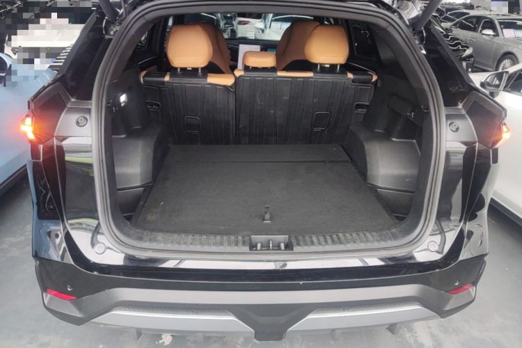Used Geely Galaxy L7 2024 1.5T 115 km MAX Dragon Edition Trunk