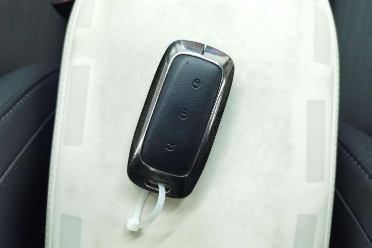 Used Geely Galaxy L7 2024 1.5T 115 km PLUS Dragon Edition Vehicle Key