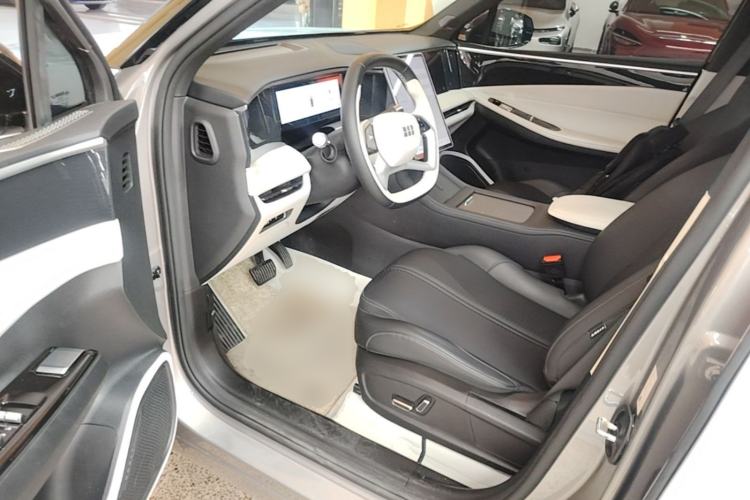 Used Geely Galaxy L7 2024 1.5T 55km PRO Dragon Edition Driver Seat