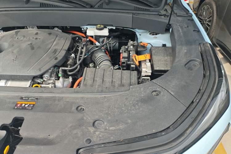 Used Geely Galaxy L7 2024 1.5T 115 km PLUS Dragon Edition Engine Bay Left
