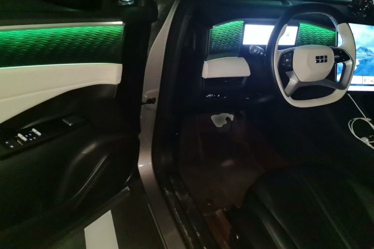 Used Geely Galaxy L7 2024 1.5T 115 km MAX Dragon Edition Driver Seat