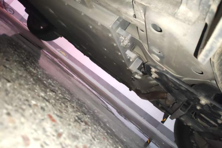 Used Geely Galaxy L7 2024 1.5T 115 km MAX Dragon Edition Chassis Front Right