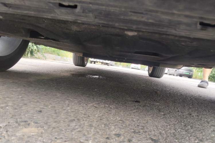 Used Geely Galaxy L7 2024 1.5T 115 km PLUS Dragon Edition Chassis Front