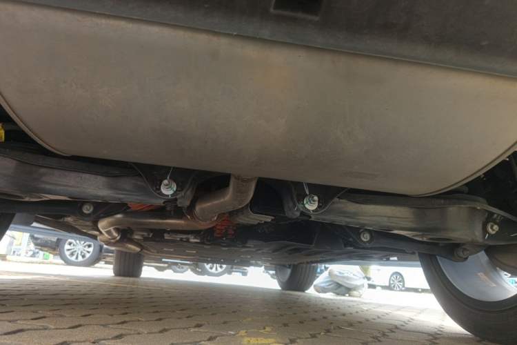 Used Geely Galaxy L7 2024 1.5T 115 km MAX Dragon Edition Chassis Rear