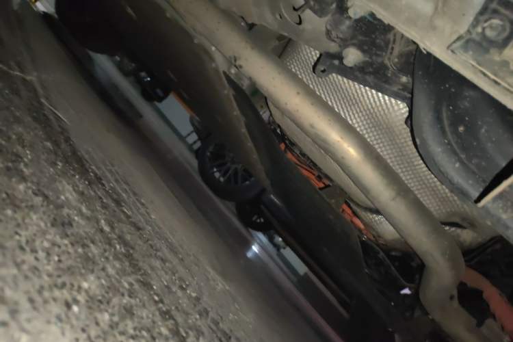 Used Geely Galaxy L7 2024 1.5T 115 km MAX Dragon Edition Chassis Rear Left