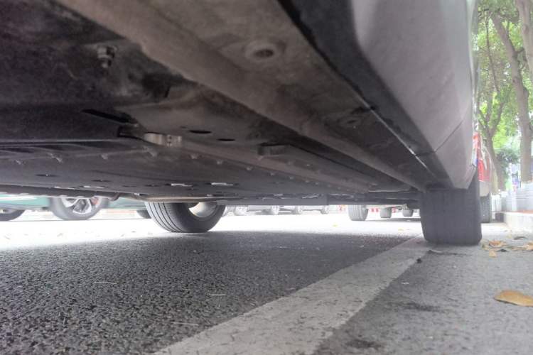 Used Geely Galaxy L7 2024 1.5T 115 km PLUS Dragon Edition Chassis Rear Right