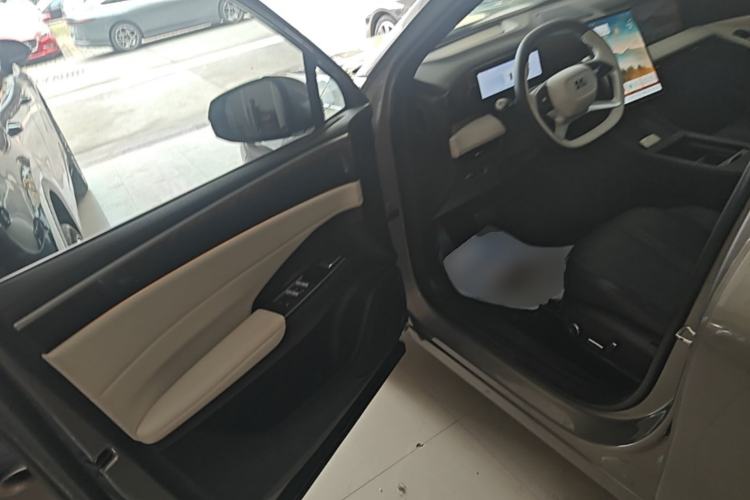 Used Geely Galaxy L7 2024 1.5T 115 km MAX Dragon Edition Driver Seat