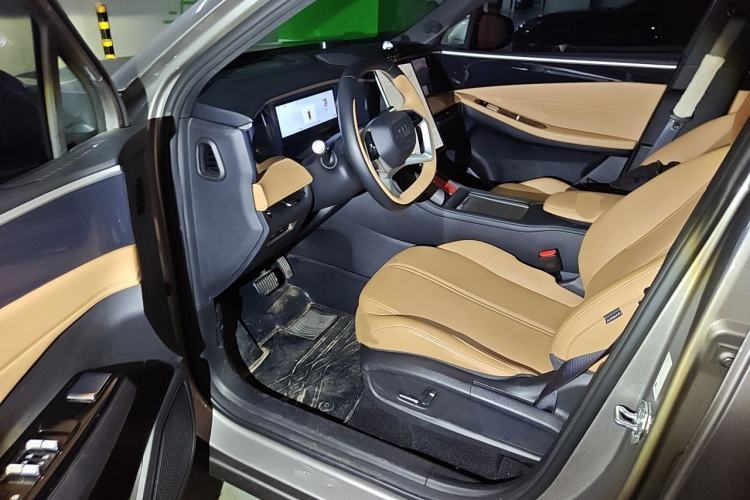 Used Geely Galaxy L7 2024 1.5T 55km PRO Dragon Edition Driver Seat