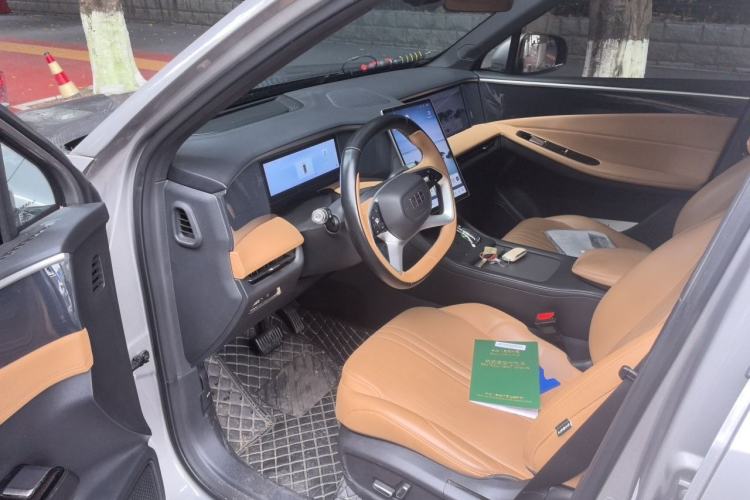 Used Geely Galaxy L7 2024 1.5T 115 km PLUS Dragon Edition Driver Seat