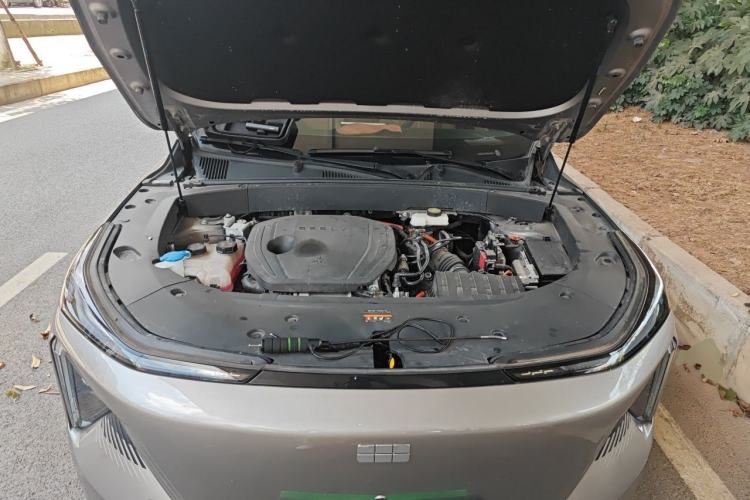 Used Geely Galaxy L7 2024 1.5T 115 km PLUS Dragon Edition Engine Bay