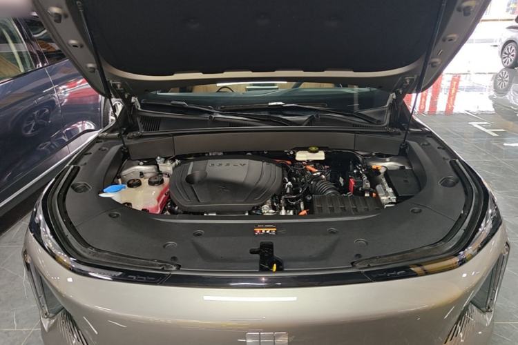 Used Geely Galaxy L7 2024 1.5T 115 km PLUS Dragon Edition Engine Bay