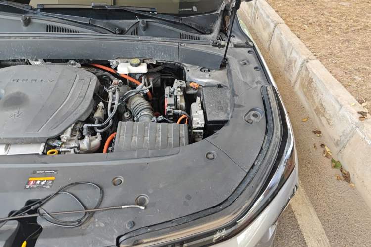 Used Geely Galaxy L7 2024 1.5T 115 km PLUS Dragon Edition Engine Bay Left
