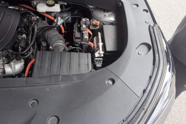 Used Geely Galaxy L7 2024 1.5T 115 km PLUS Dragon Edition Engine Bay Left