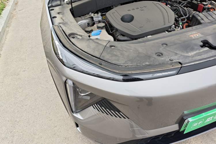 Used Geely Galaxy L7 2024 1.5T 115 km PLUS Dragon Edition Engine Bay Right