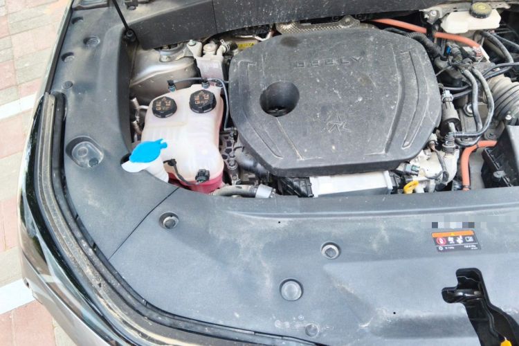 Used Geely Galaxy L7 2024 1.5T 115 km Starship Dragon Edition Engine Bay Right