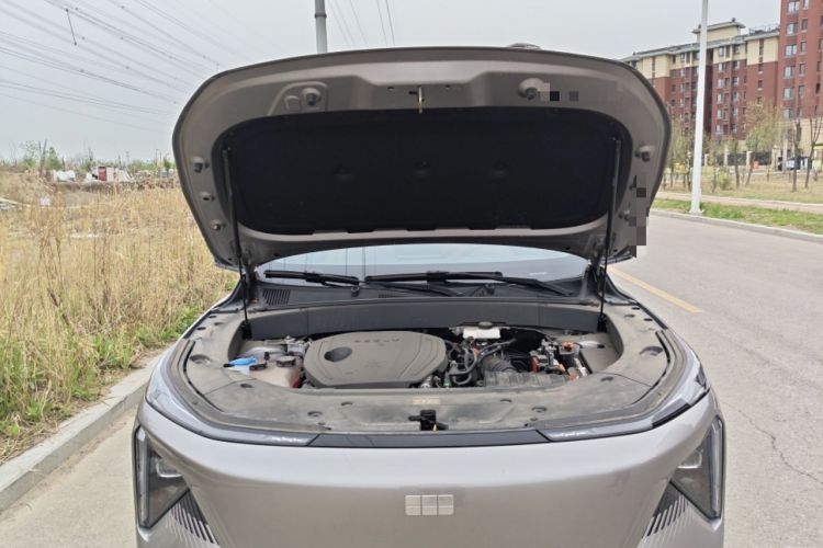 Used Geely Galaxy L7 2024 1.5T 115 km PLUS Dragon Edition Engine Bay
