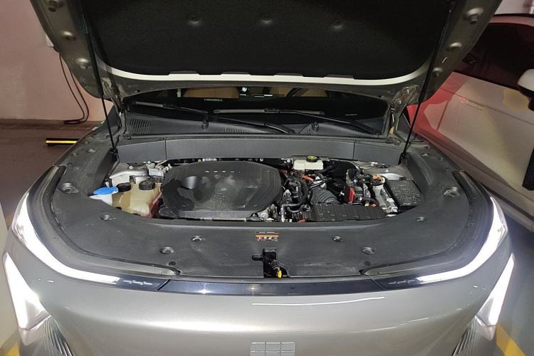 Used Geely Galaxy L7 2024 1.5T 55km PRO Dragon Edition Engine Bay