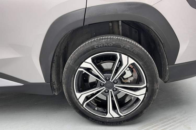 Used Geely Galaxy L7 2024 1.5T 115 km PLUS Dragon Edition Exterior 6