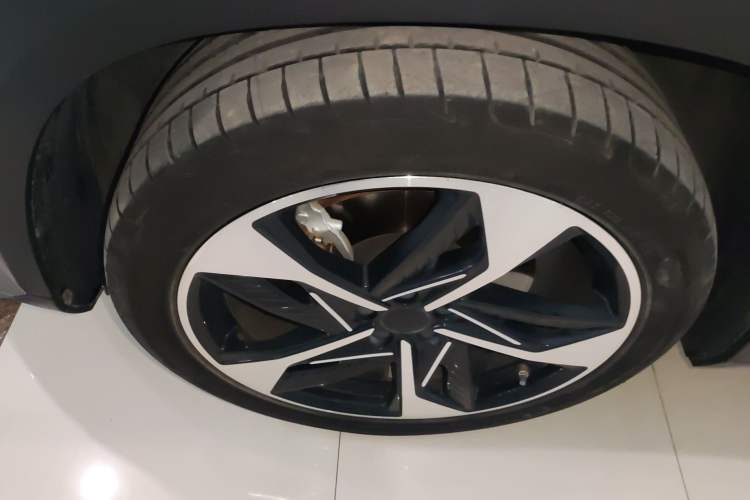 Used Geely Galaxy L7 2024 1.5T 115 km Starship Dragon Edition Exterior 7