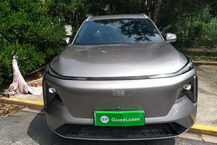 Used Geely Galaxy L7 2024 1.5T 115 km PLUS Dragon Edition Front