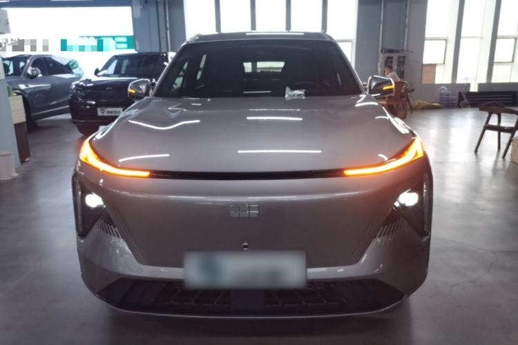 Used Geely Galaxy L7 2024 1.5T 115 km PLUS Dragon Edition Front