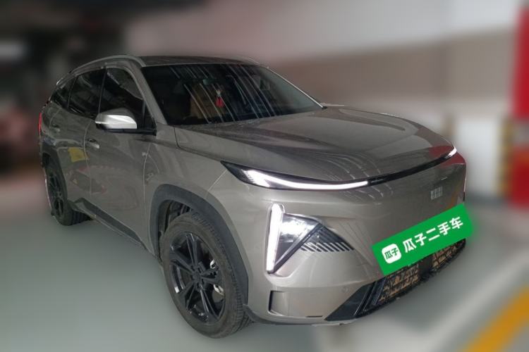 Used Geely Galaxy L7 2024 1.5T 115 km PLUS Dragon Edition Front Right 45 Deg
