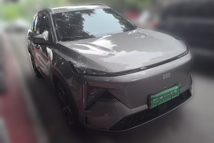 Used Geely Galaxy L7 2024 1.5T 115 km PLUS Dragon Edition Front Right 45 Deg