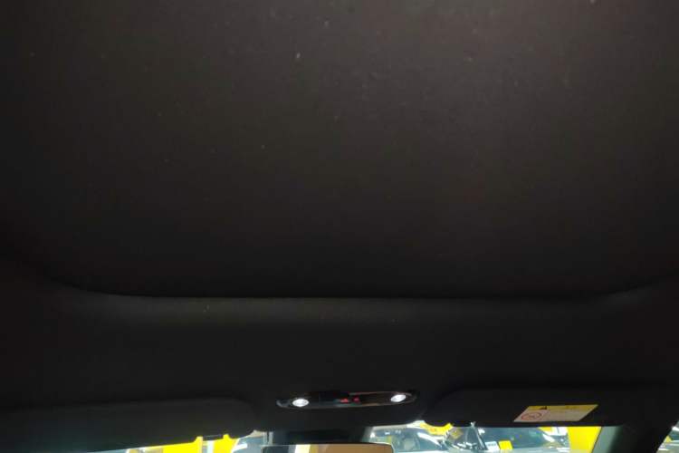 Used Geely Galaxy L7 2024 1.5T 115 km PLUS Dragon Edition Headliner