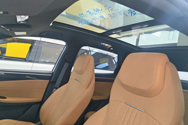 Used Geely Galaxy L7 2024 1.5T 115 km MAX Dragon Edition Headliner