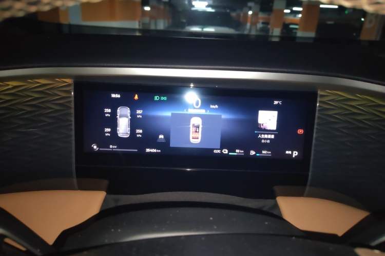 Used Geely Galaxy L7 2024 1.5T 115 km MAX Dragon Edition Instrument Cluster