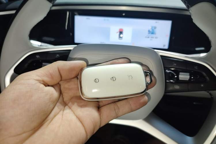 Used Geely Galaxy L7 2024 1.5T 115 km PLUS Dragon Edition Interior 1