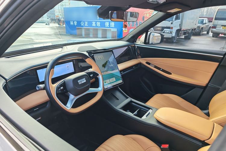 Used Geely Galaxy L7 2024 1.5T 115 km MAX Dragon Edition Interior 3