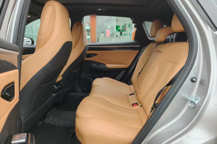 Used Geely Galaxy L7 2024 1.5T 115 km PLUS Dragon Edition Interior 3