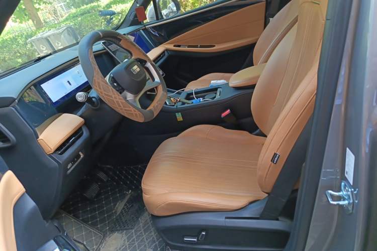 Used Geely Galaxy L7 2024 1.5T 115 km PLUS Dragon Edition Left Front Seat