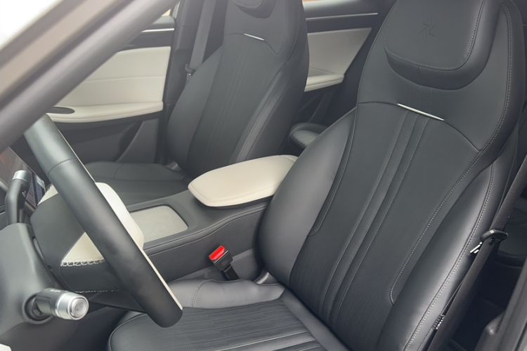 Used Geely Galaxy L7 2024 1.5T 115 km PLUS Dragon Edition Left Front Seat