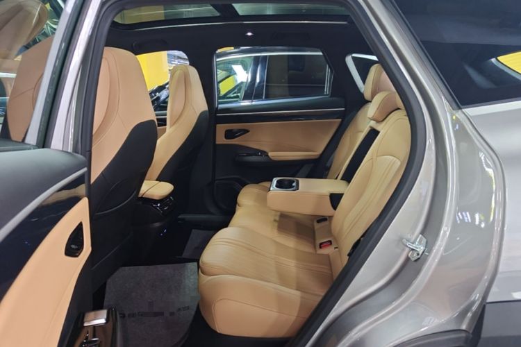 Used Geely Galaxy L7 2024 1.5T 115 km PLUS Dragon Edition Left Rear Seat