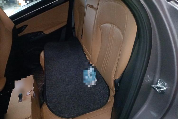 Used Geely Galaxy L7 2024 1.5T 115 km PLUS Dragon Edition Left Rear Seat