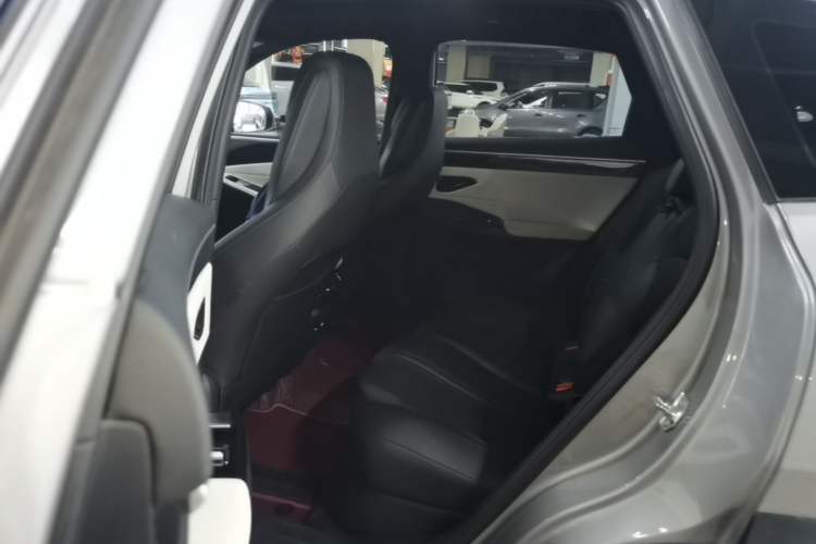 Used Geely Galaxy L7 2024 1.5T 115 km PLUS Dragon Edition Left Rear Seat