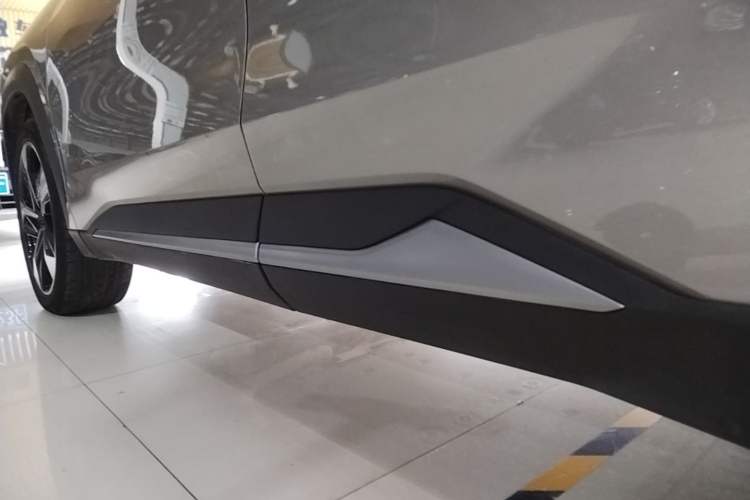 Used Geely Galaxy L7 2024 1.5T 115 km Starship Dragon Edition Left Side Sill