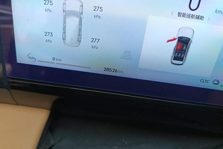 Used Geely Galaxy L7 2024 1.5T 115 km PLUS Dragon Edition Odometer Close Up