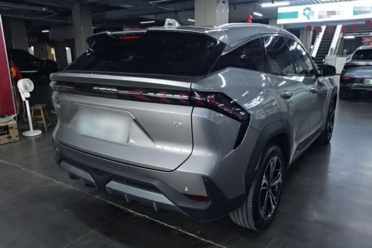 Used Geely Galaxy L7 2024 1.5T 115 km PLUS Dragon Edition Rear Right 45 Deg