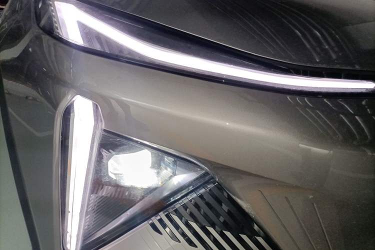 Used Geely Galaxy L7 2024 1.5T 115 km PLUS Dragon Edition Right Front Headlight