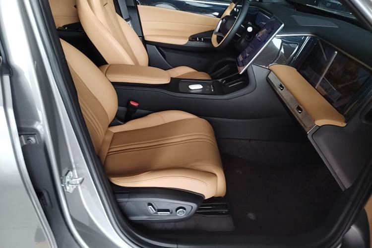 Used Geely Galaxy L7 2024 1.5T 115 km Starship Dragon Edition Right Front Seat