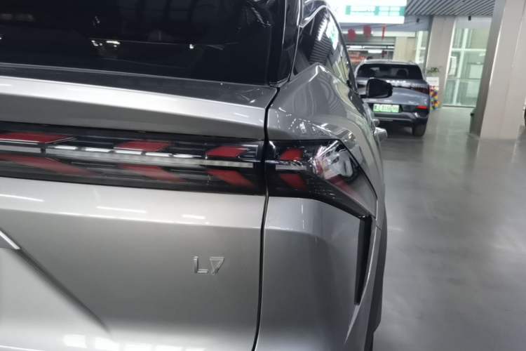 Used Geely Galaxy L7 2024 1.5T 115 km PLUS Dragon Edition Right Rear Taillight