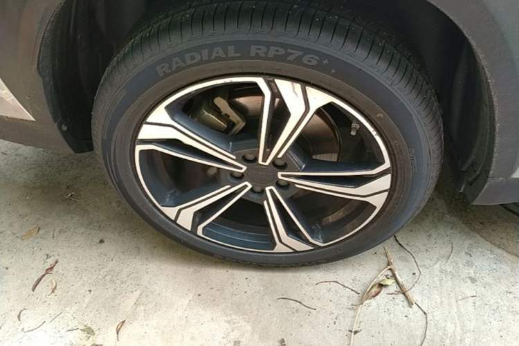 Used Geely Galaxy L7 2024 1.5T 115 km PLUS Dragon Edition Right Rear Wheel Hub