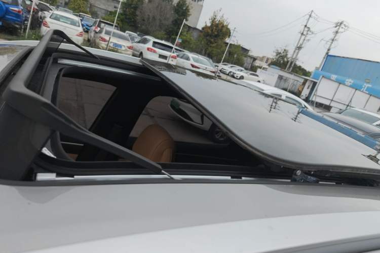 Used Geely Galaxy L7 2024 1.5T 115 km PLUS Dragon Edition Roof