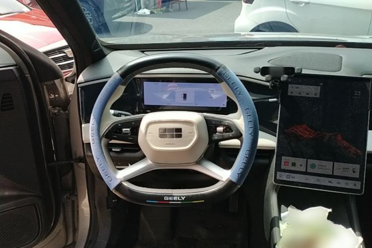 Used Geely Galaxy L7 2024 1.5T 115 km PLUS Dragon Edition Steering Wheel